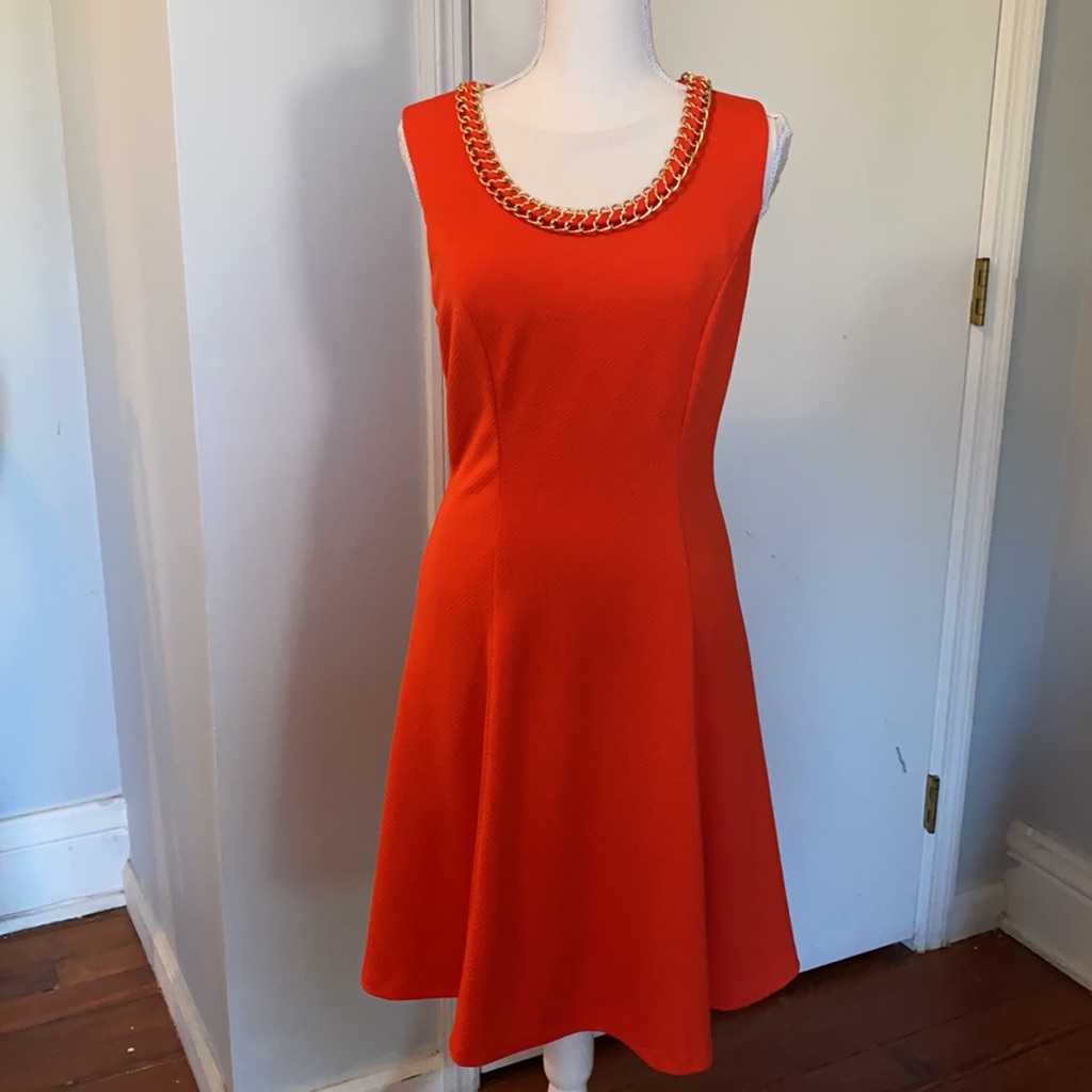 Badley Mischka Daytime Or Evening W Heals Dress With Built In Gold Necklace